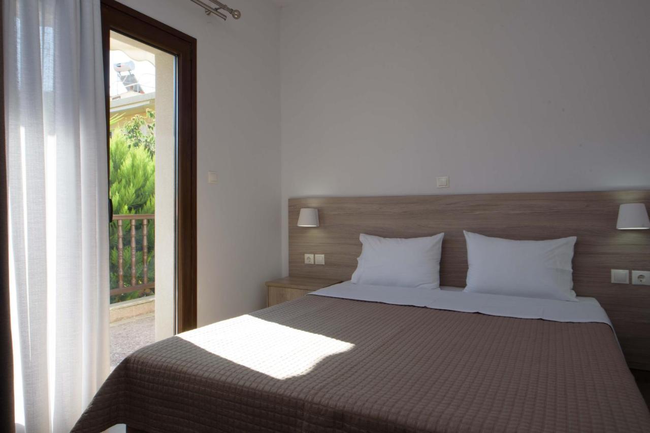 Apartment Ourania *